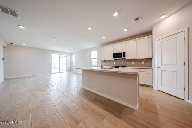 6196 E CROCKETT Way, San Tan Valley, AZ 85143