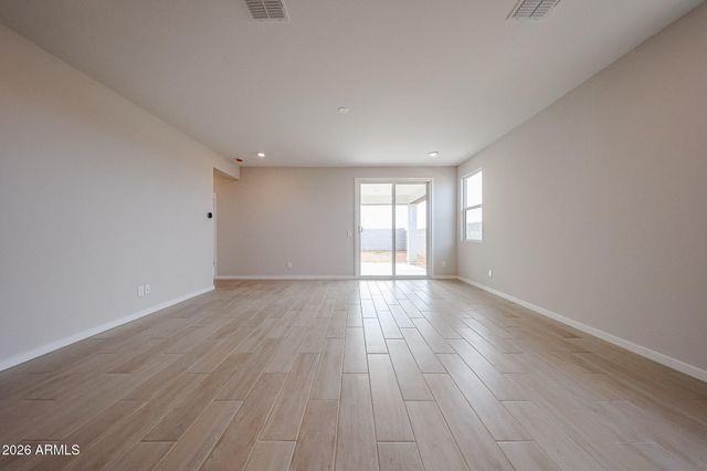 6196 E CROCKETT Way, San Tan Valley, AZ 85143