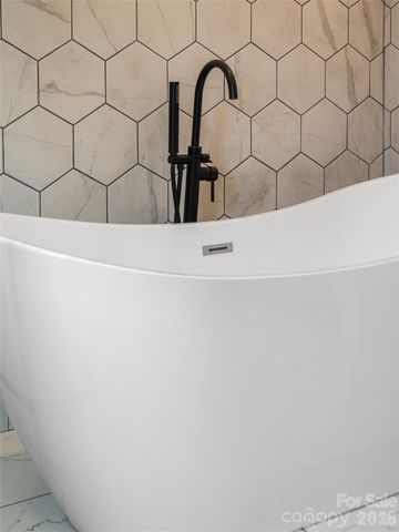 1031 Hillside Ridge Road, Candler, NC 28715