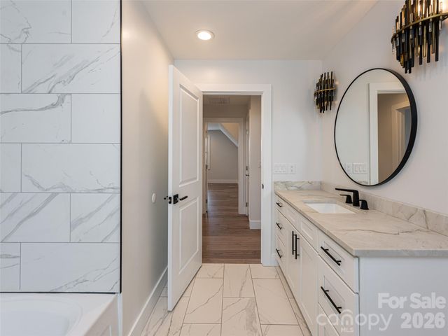 1031 Hillside Ridge Road, Candler, NC 28715