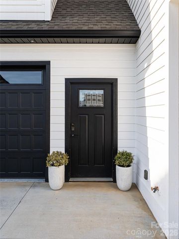 1031 Hillside Ridge Road, Candler, NC 28715