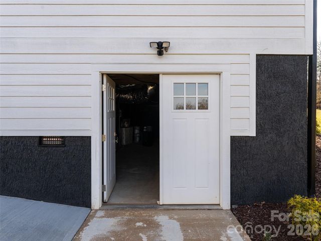 1031 Hillside Ridge Road, Candler, NC 28715