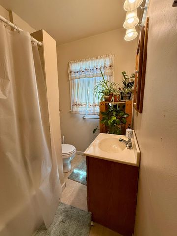 2530 Wantland Avenue, Klamath Falls, OR 97601