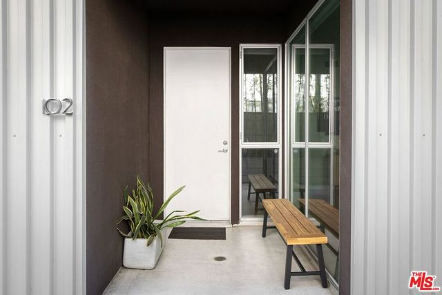 749 S Cloverdale Avenue 102, Los Angeles, CA 90036