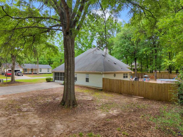 216 Shane Circle, Perry, GA 31069