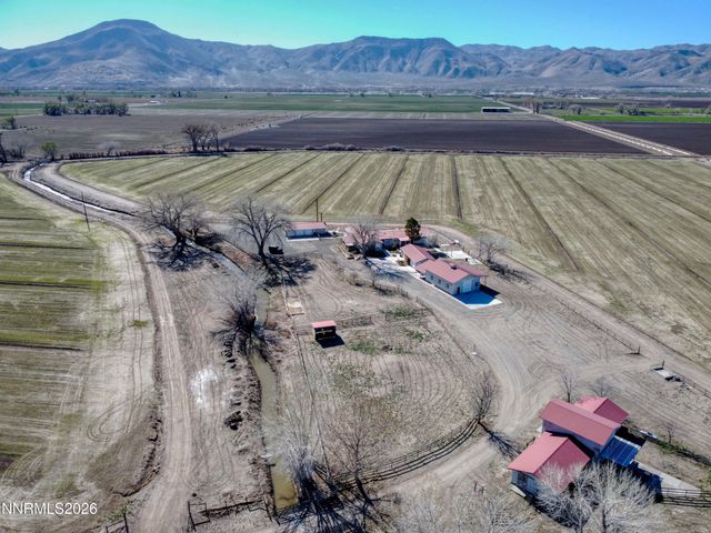30 E Tognoli Lane, Yerington, NV 89447