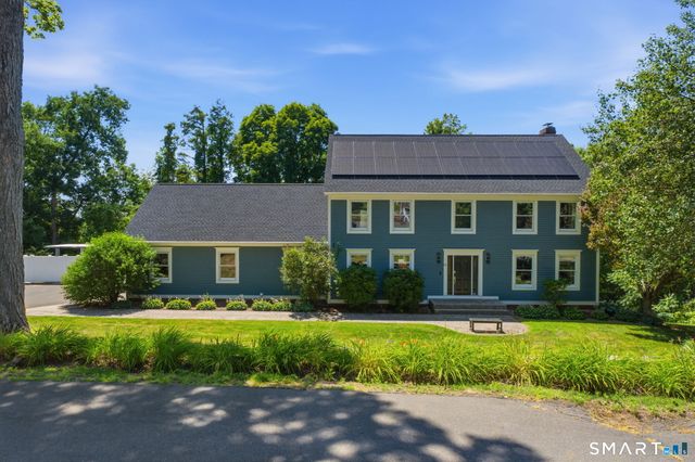 35 Forest Hills Drive, Farmington, CT 06032