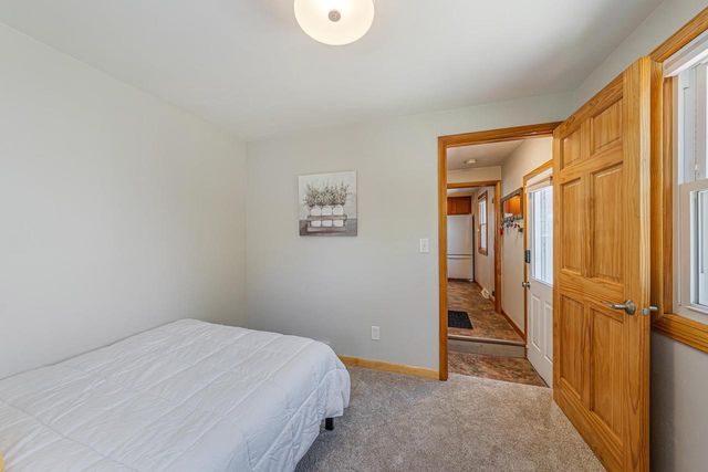 1932 MAPLECREST DRIVE, Appleton, WI 54915