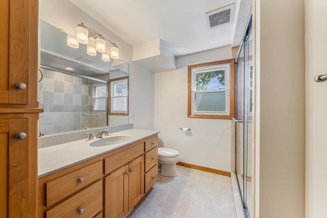 1932 MAPLECREST DRIVE, Appleton, WI 54915