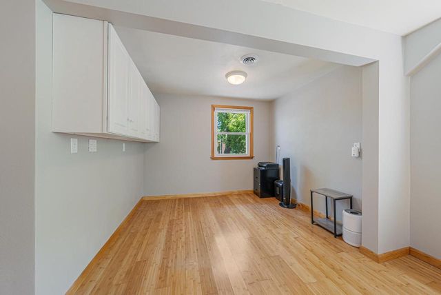 1932 MAPLECREST DRIVE, Appleton, WI 54915