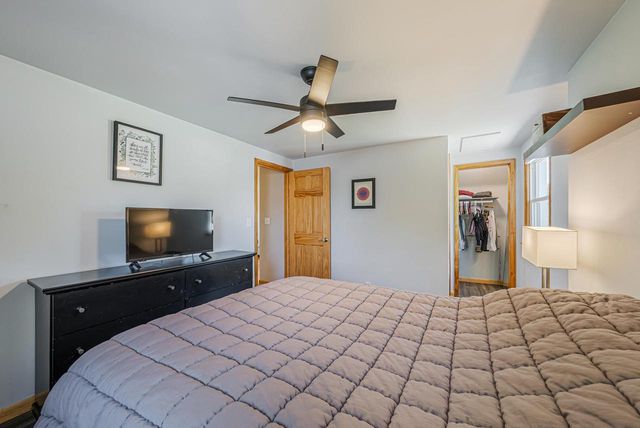 1932 MAPLECREST DRIVE, Appleton, WI 54915