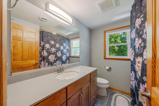 1932 MAPLECREST DRIVE, Appleton, WI 54915