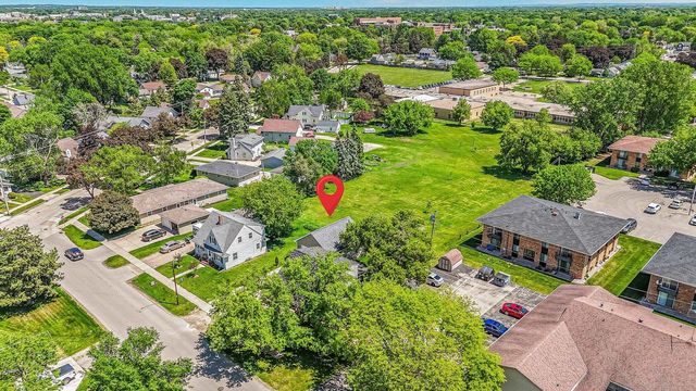 1932 MAPLECREST DRIVE, Appleton, WI 54915