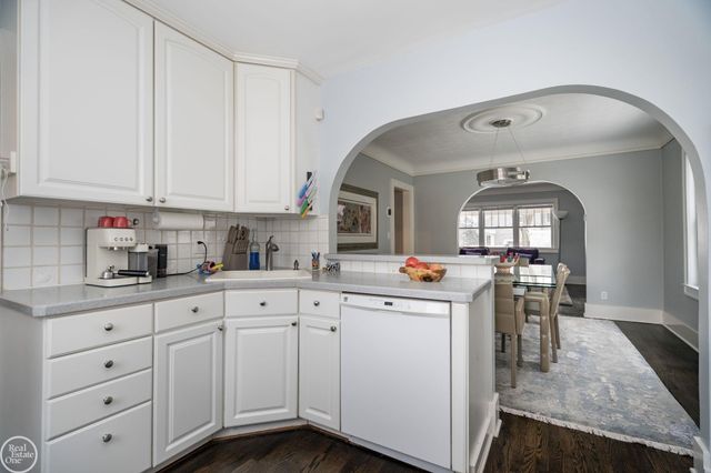 728 W Lincoln Street, Birmingham, MI 48009