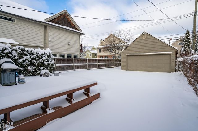 728 W Lincoln Street, Birmingham, MI 48009