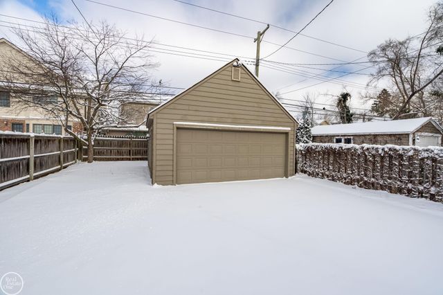 728 W Lincoln Street, Birmingham, MI 48009