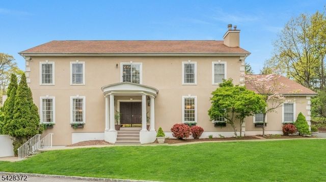 16 Lenape Trail, Montclair Twp., NJ 07043