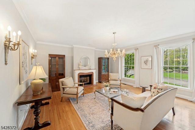 16 Lenape Trail, Montclair Twp., NJ 07043