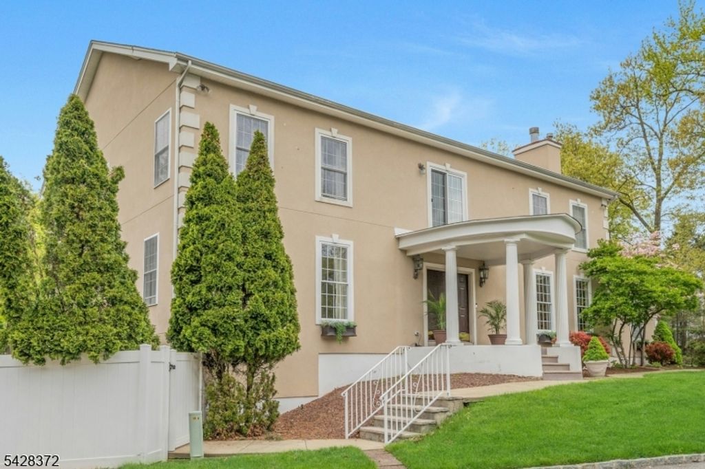 16 Lenape Trail, Montclair Twp., NJ 07043 — photo 2