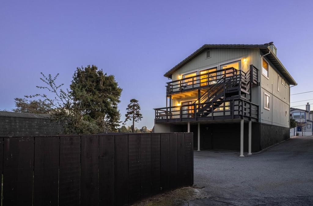 Image 33 of property listing at 936 Wainwright Street, Monterey, CA 93940