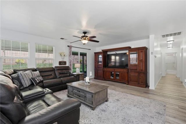 690 Julian, San Jacinto, CA 92582