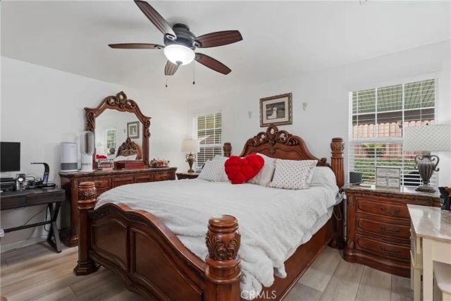 690 Julian, San Jacinto, CA 92582