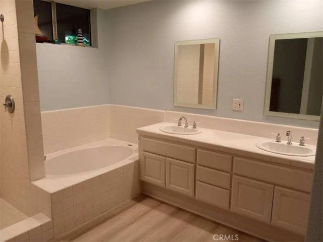 5142 Warner Ave 205, Huntington Beach, CA 92649