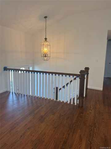 2955 Bond Drive, Merrick, NY 11566