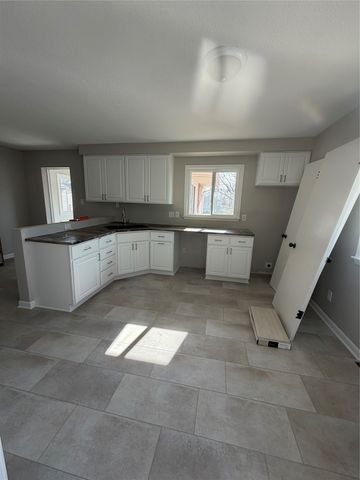 4801 Walnut Drive, Pleasant Hill, IA 50327