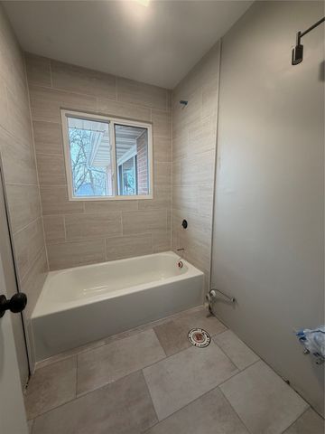 4801 Walnut Drive, Pleasant Hill, IA 50327