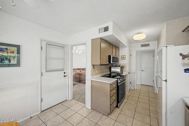 18048 N DESERT GLEN Drive, Sun City West, AZ 85375