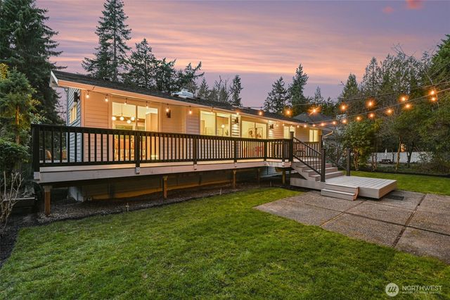 6560 W Mercer Way, Mercer Island, WA 98040