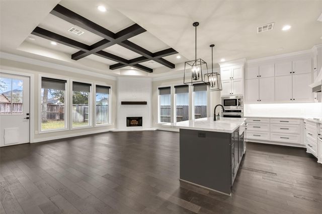 1736 Blanco Bend Drive, College Station, TX 77845