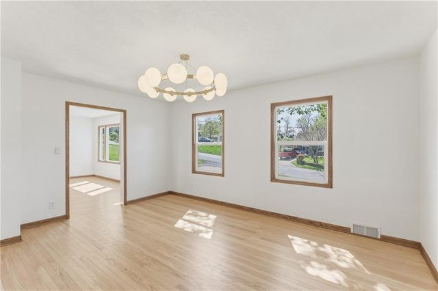 3137 S 9th Place, Kansas City, KS 66103