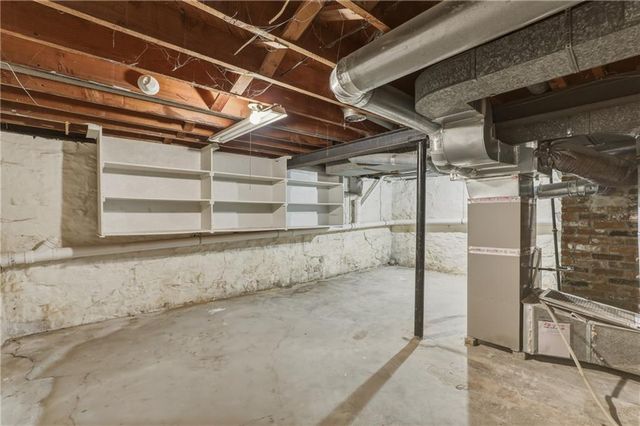 3137 S 9th Place, Kansas City, KS 66103