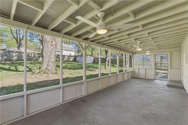 3137 S 9th Place, Kansas City, KS 66103