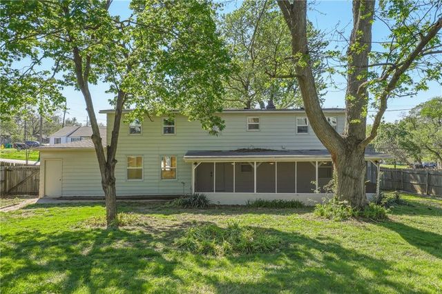 3137 S 9th Place, Kansas City, KS 66103