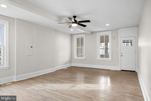 607 HIGHLAND AVE, Chester, PA 19013