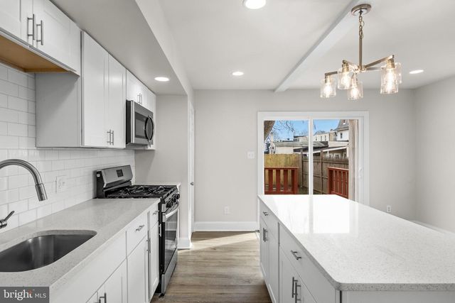 607 HIGHLAND AVE, Chester, PA 19013