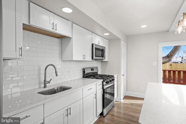 607 HIGHLAND AVE, Chester, PA 19013