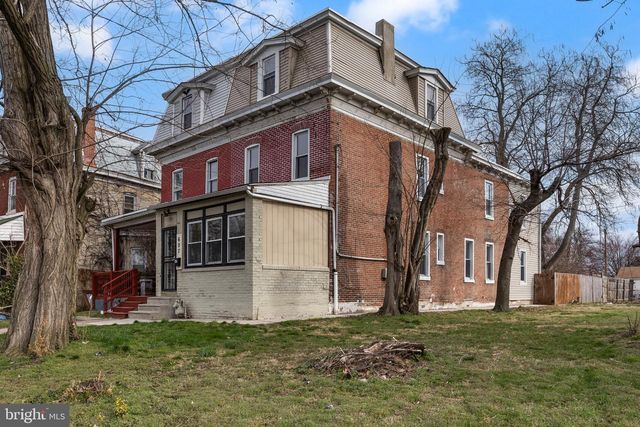 607 HIGHLAND AVE, Chester, PA 19013