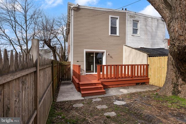 607 HIGHLAND AVE, Chester, PA 19013