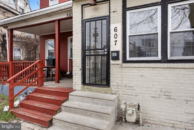 607 HIGHLAND AVE, Chester, PA 19013