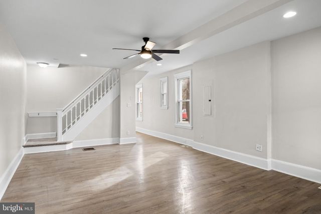 607 HIGHLAND AVE, Chester, PA 19013