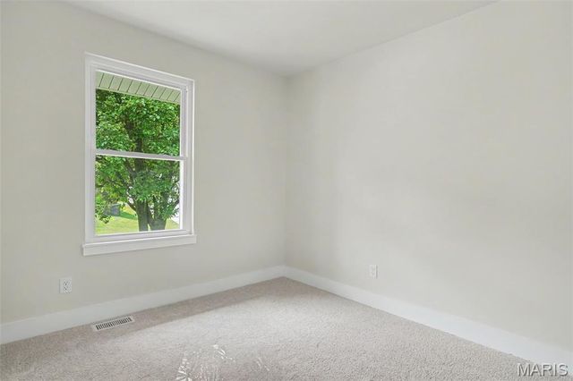 4 Marcus Drive, St Peters, MO 63376
