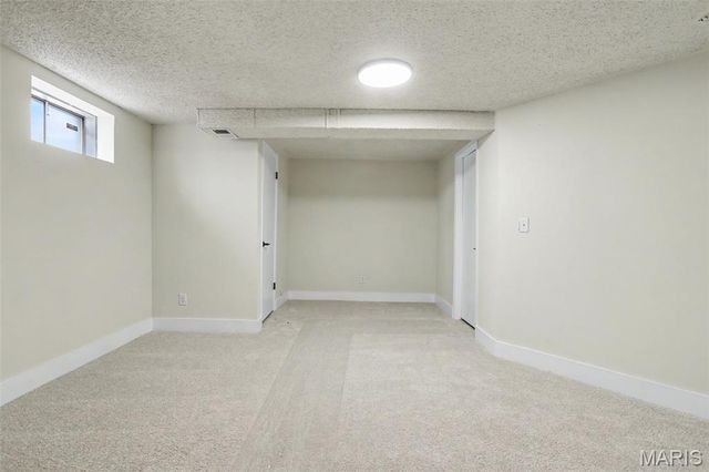 4 Marcus Drive, St Peters, MO 63376