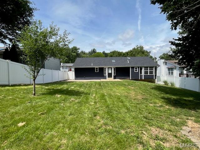 4 Marcus Drive, St Peters, MO 63376
