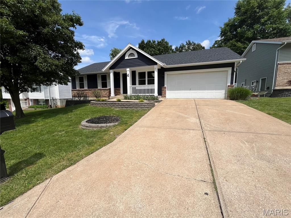 4 Marcus Drive, St Peters, MO 63376