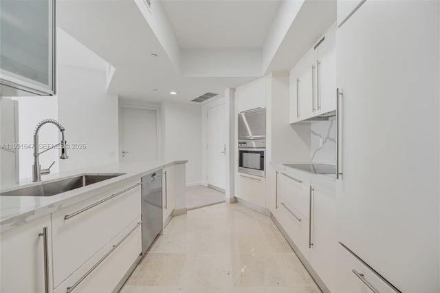 450 Alton Road 906, Miami Beach, FL 33139