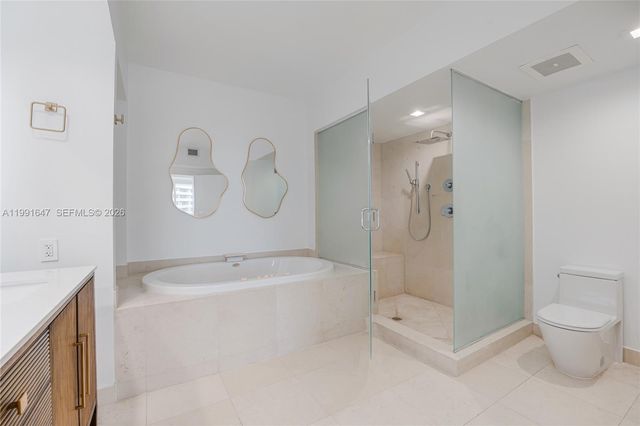 450 Alton Road 906, Miami Beach, FL 33139